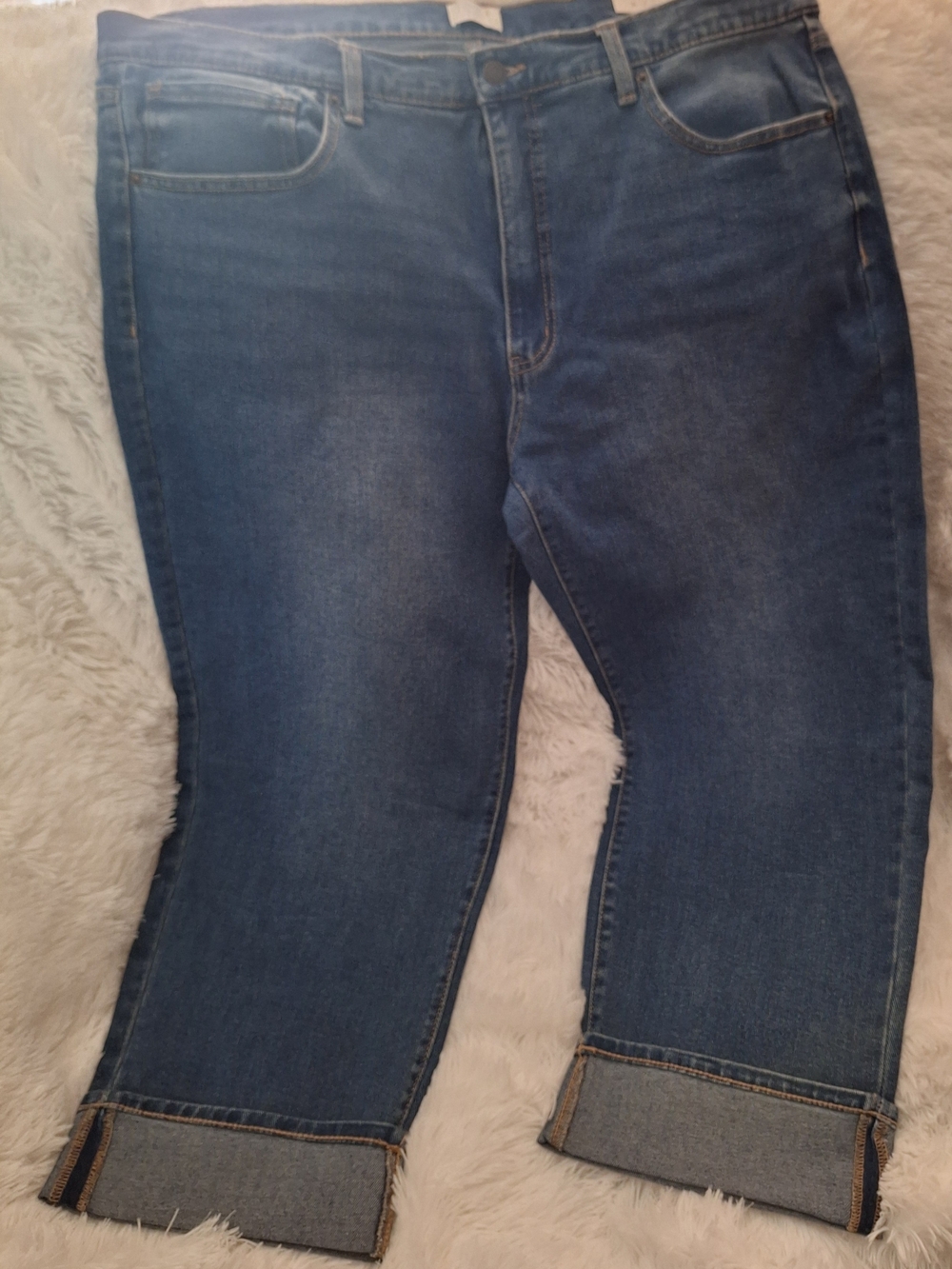 Time and Tru Women's Dark Blue Cropped Ankle Jeans